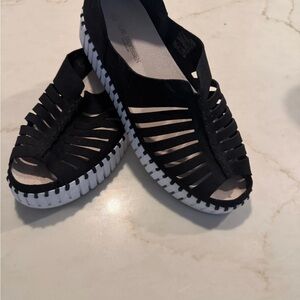 Ilse Jacobsen Black and White Sandals